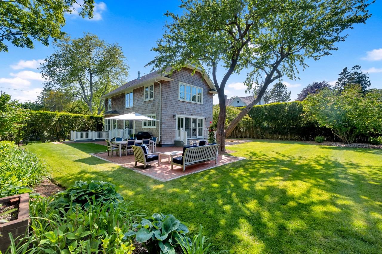 128 Newtown Ln - Photo 6 of 19