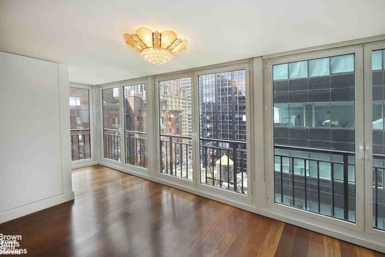 112 W 56th St #16S - Photo 3 of 7