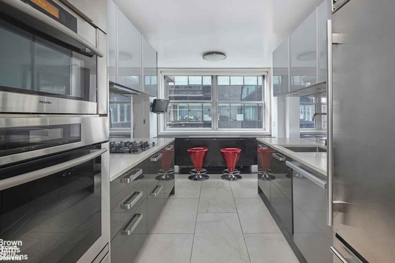 112 W 56th St #16S - Photo 5 of 7