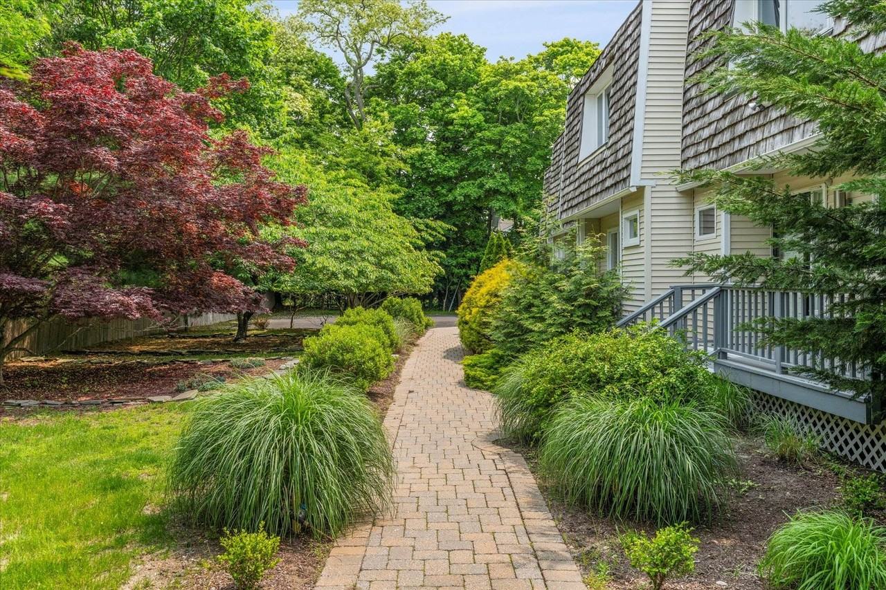 188 Main St - Photo 2 of 18