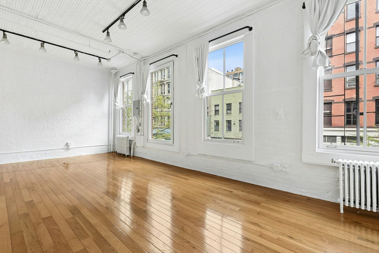 399 W Broadway #2B - Photo 2 of 7