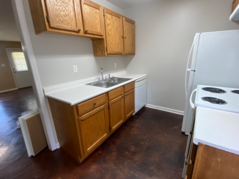 360 Andre Ave #A - Photo 4 of 14