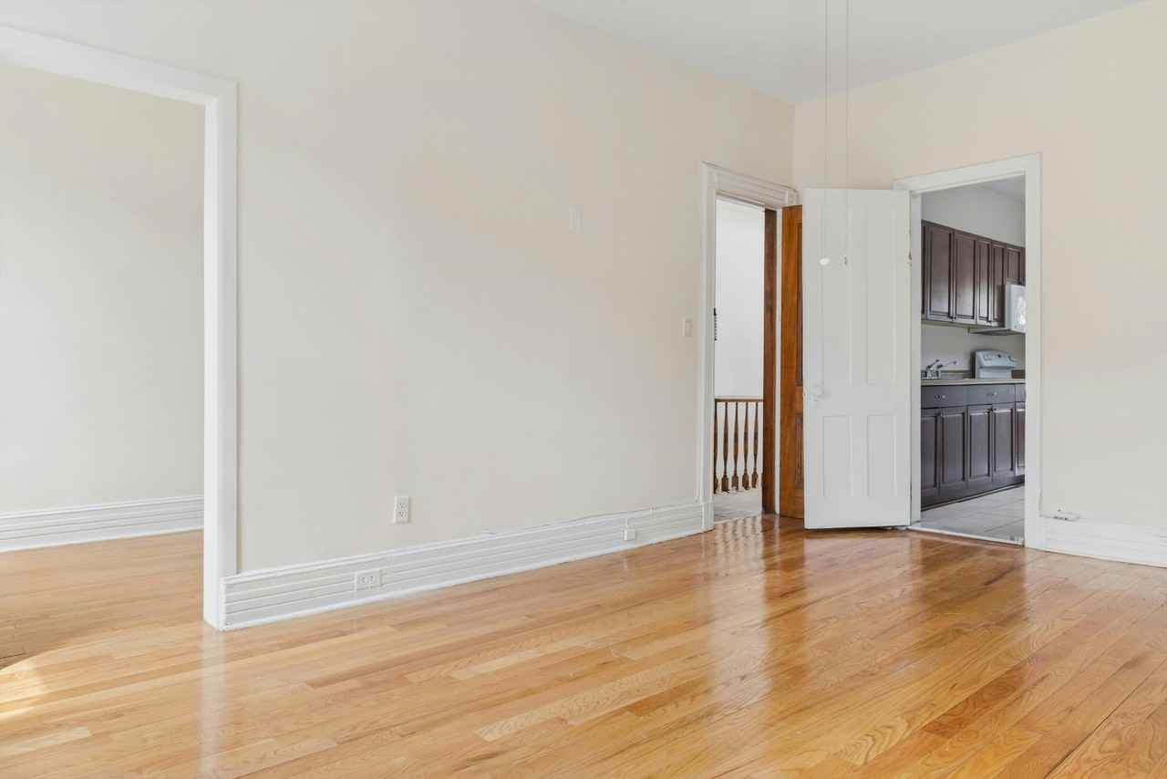 137 W 130th St #3 - Photo 4 of 8