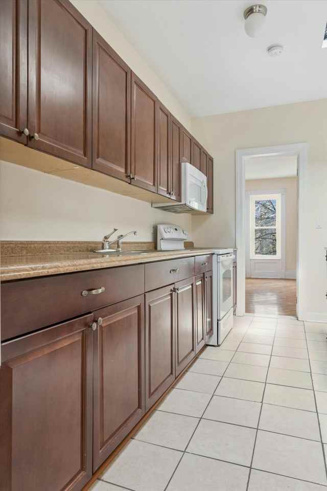 137 W 130th St #3 - Photo 5 of 8