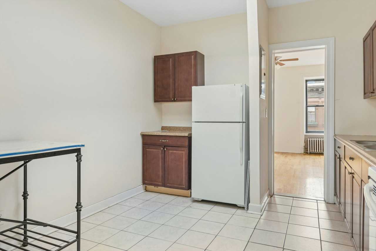 137 W 130th St #3 - Photo 6 of 8