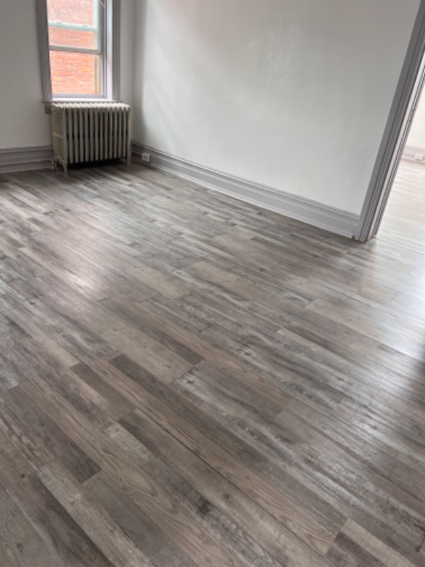 631 W Market St 3rd Fl #3rdFL - Photo 3 of 11