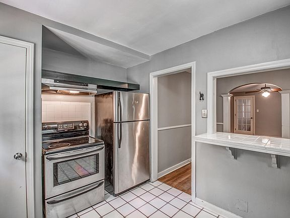 373 S Fenwick Rd - Photo 5 of 13