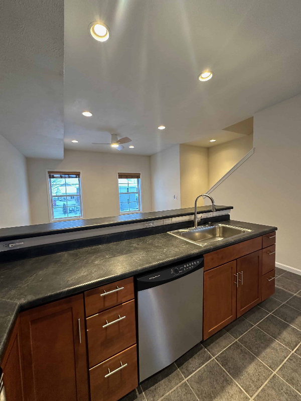 1113 Umber Dr - Photo 2 of 30