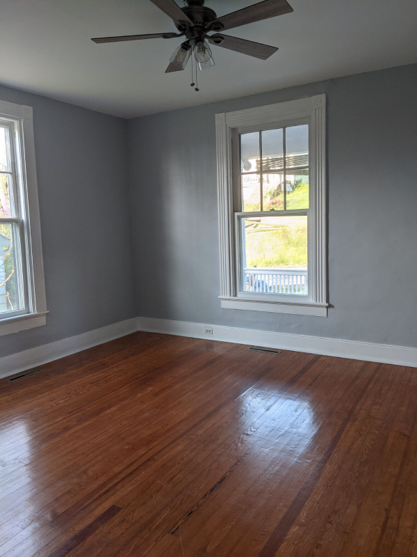 113 Stafford St #1 - Photo 6 of 7