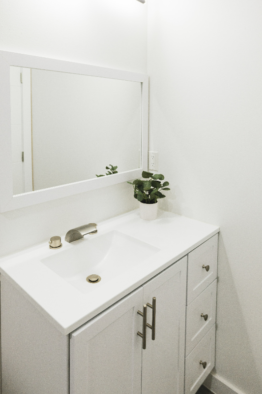 1400 W Wisconsin Rd #2 - Photo 4 of 11