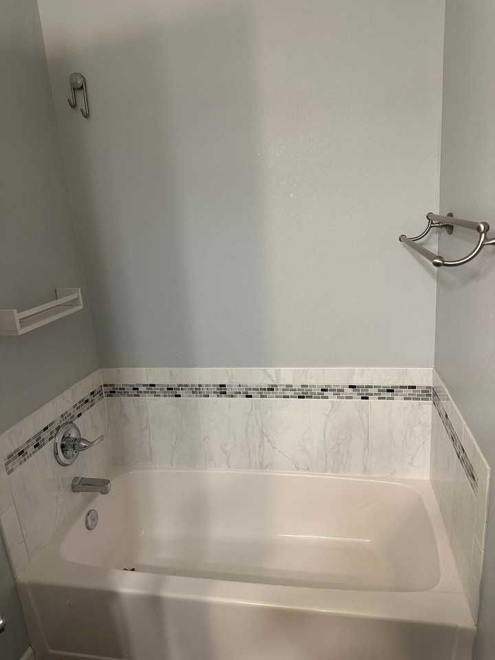 128 3rd St Ne - Photo 6 of 13