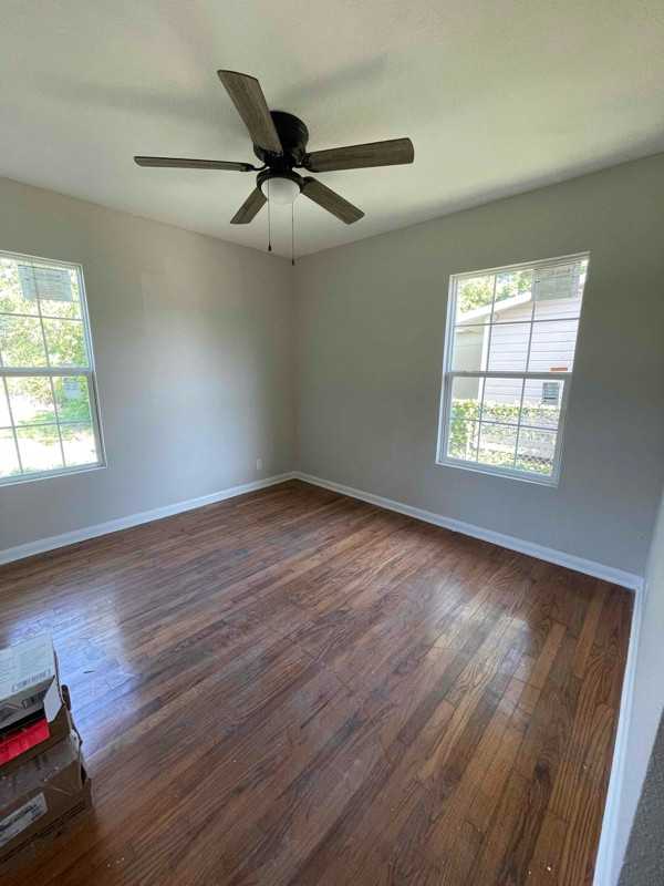 1218 Vance Dr - Photo 3 of 4