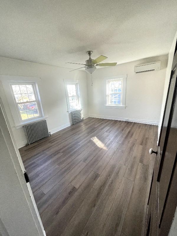 302 E Sunbury St #2 - Photo 2 of 9
