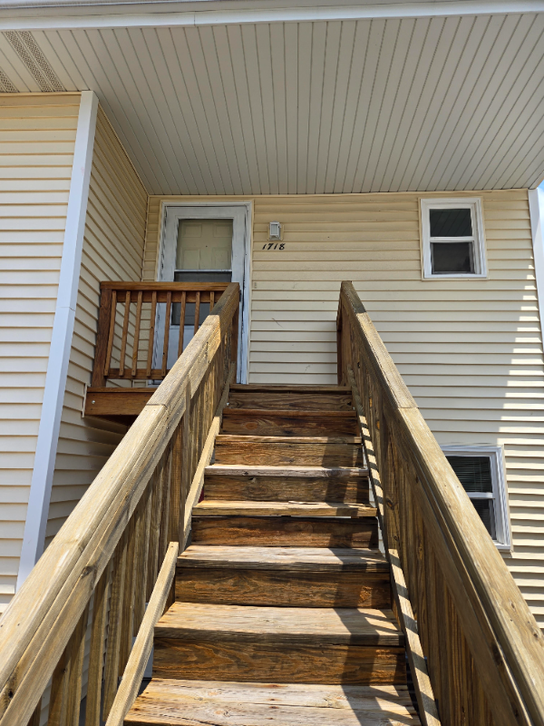 1718 Nw Pine Rd - Photo 2 of 8