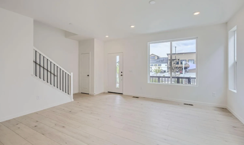 5552 Second Ave - Photo 2 of 13