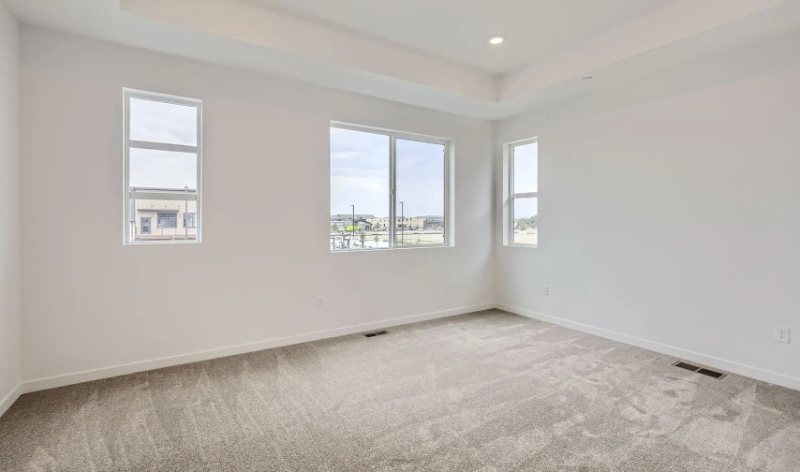 5552 Second Ave - Photo 6 of 13