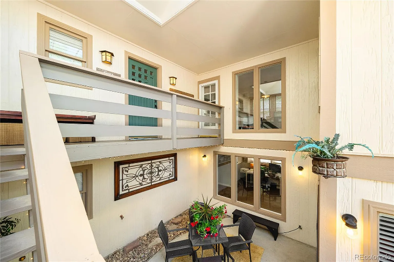 1094 E 17th Ave - Photo 2 of 20