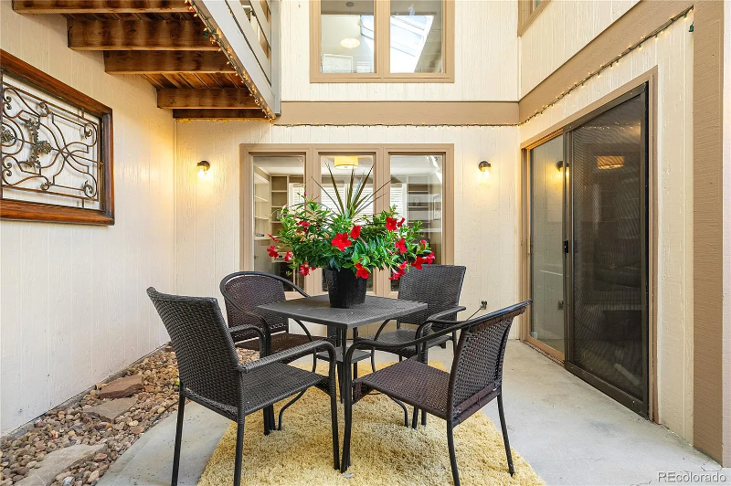 1094 E 17th Ave - Photo 3 of 20