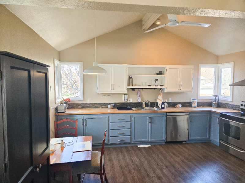 1094 E 17th Ave - Photo 5 of 20