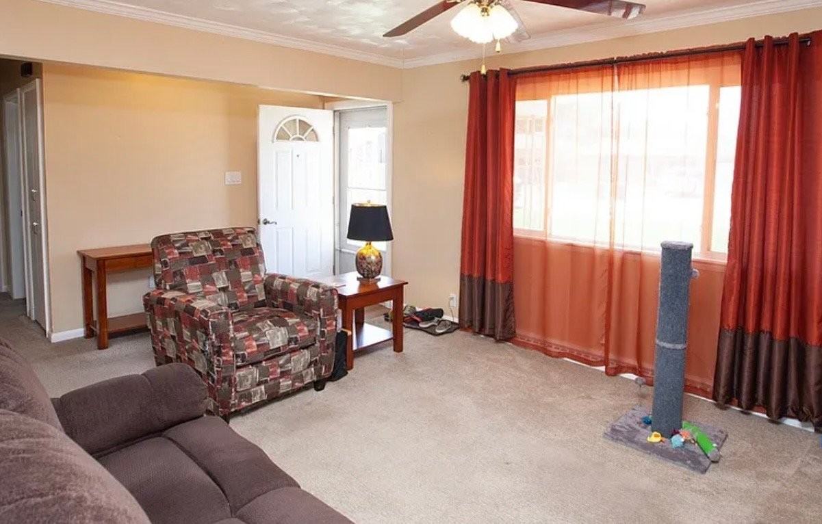 1416 Adams Cir - Photo 4 of 25