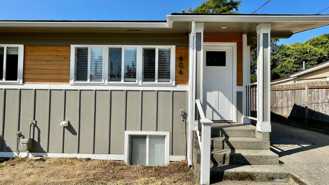 604 Camas Ave Ne - Photo 1 of 1