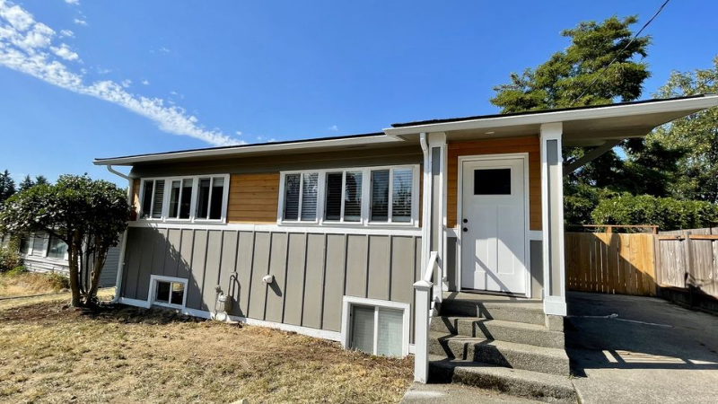 604 Camas Ave Ne - Photo 3 of 20