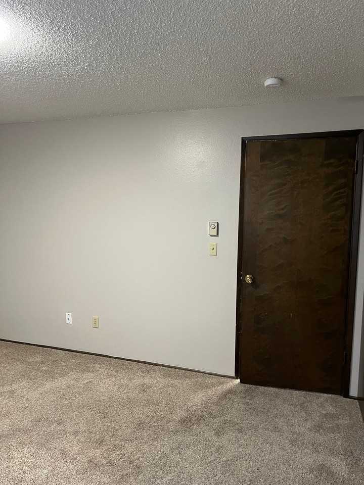 328 91st Ave Ne #2 - Photo 5 of 15