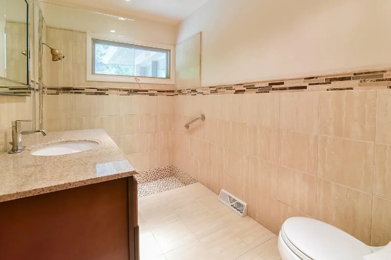 4306 High Point Beach Ln - Photo 3 of 21