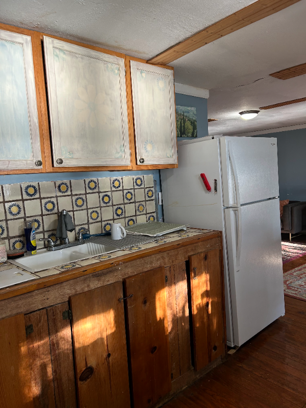 1445 Waterway Ln - Photo 4 of 19