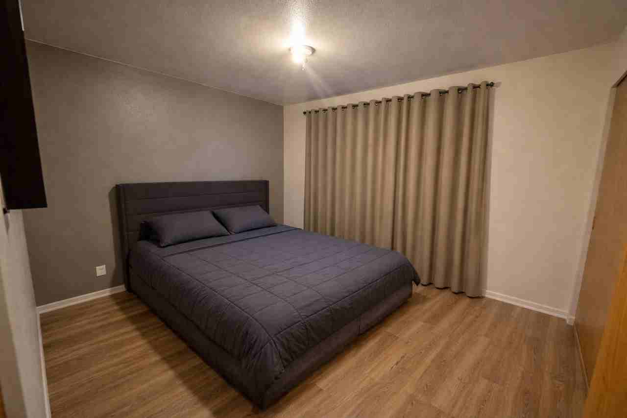 651 Ne Ellis Way - Photo 4 of 5