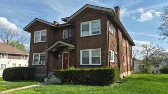 300 Oxford Ave #4 - Photo 1 of 1