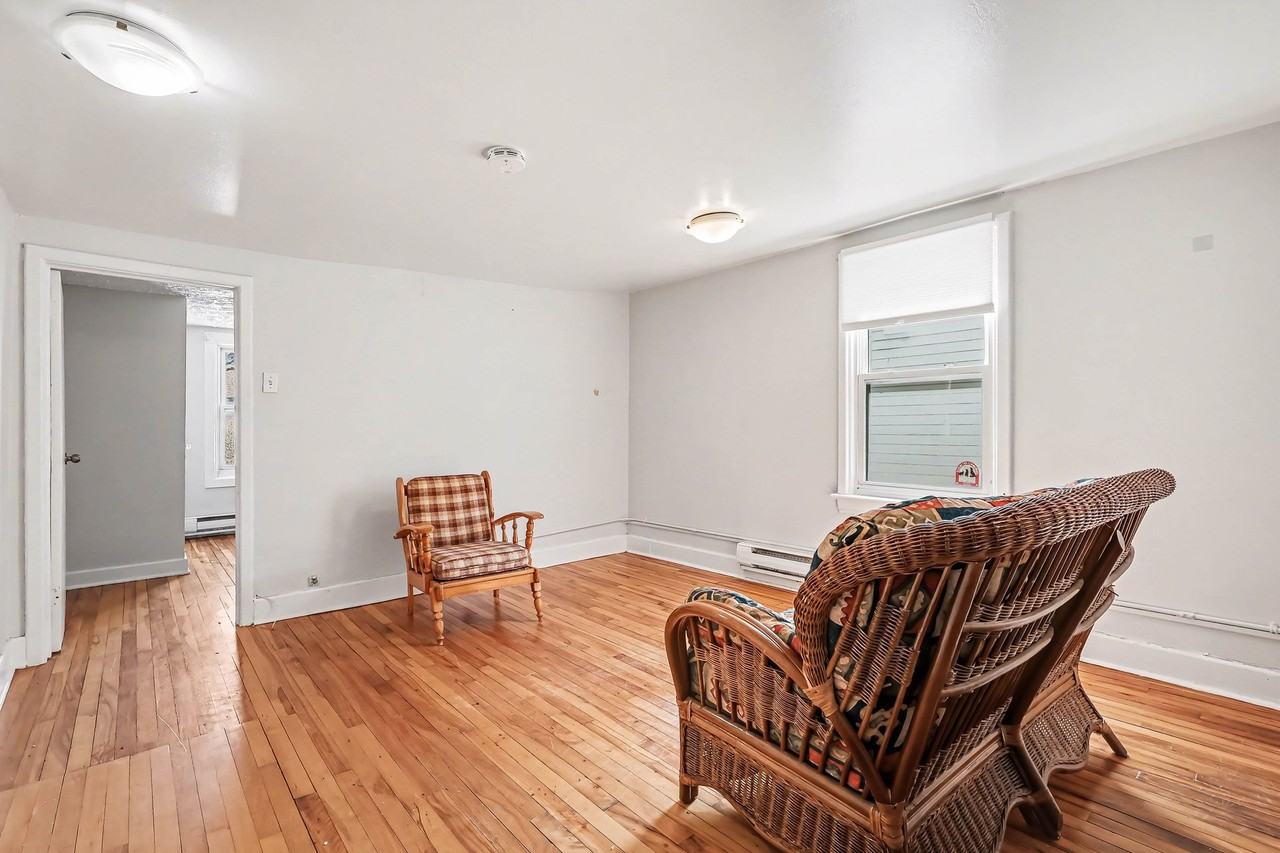 64 Cobourg Street - Photo 3 of 13