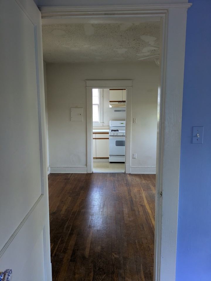 6604 1st St Nw #2 - Photo 7 of 13