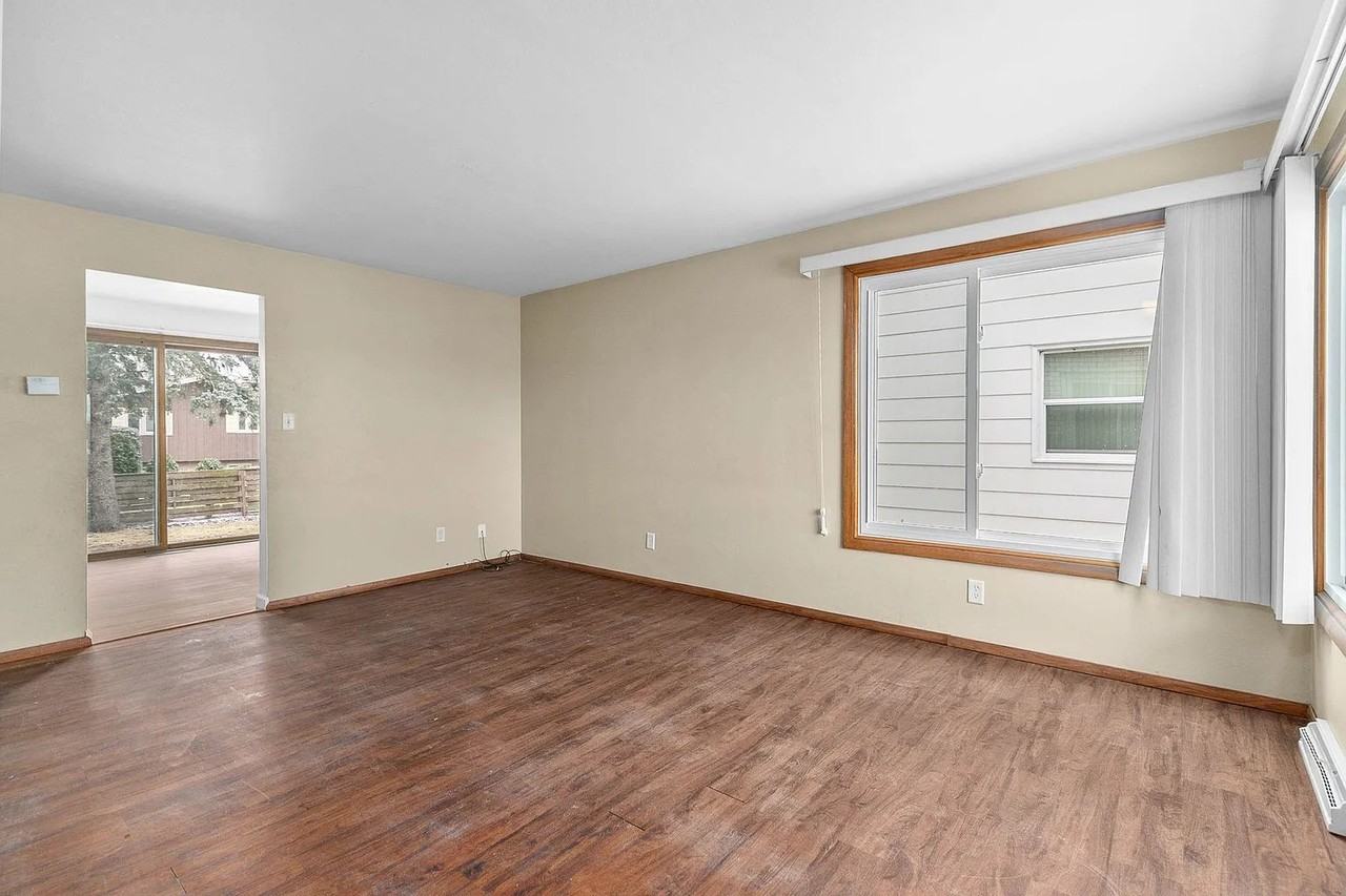 701 E Longview Dr #701 - Photo 5 of 15