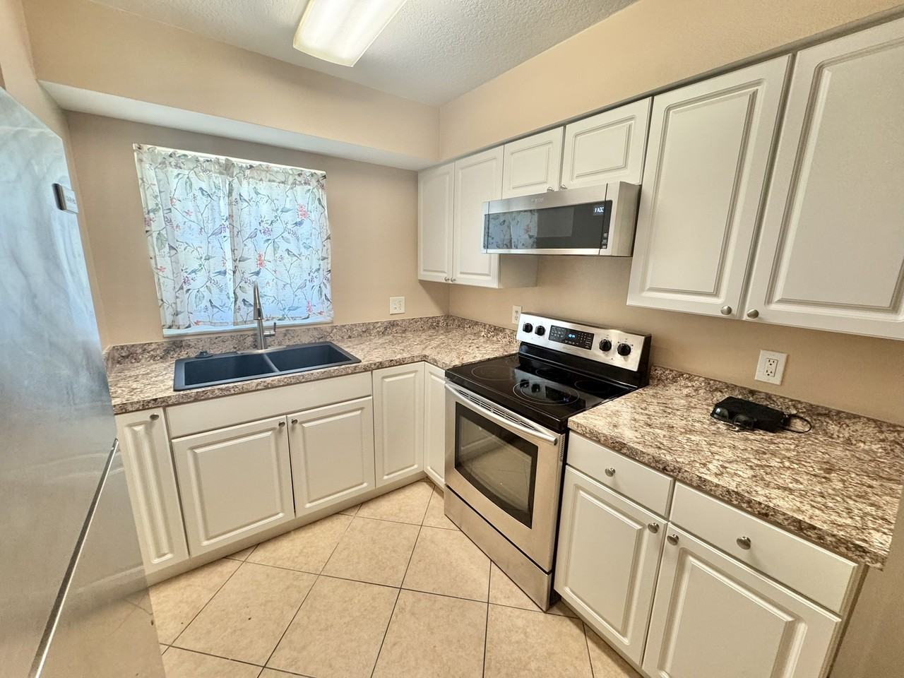 5002 E Seneca Ave #NA - Photo 2 of 23