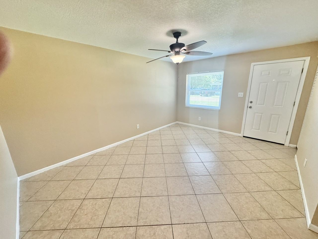 5002 E Seneca Ave #NA - Photo 6 of 23