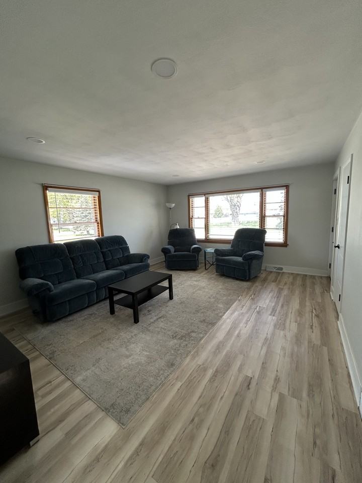 548 South St #NA - Photo 3 of 21