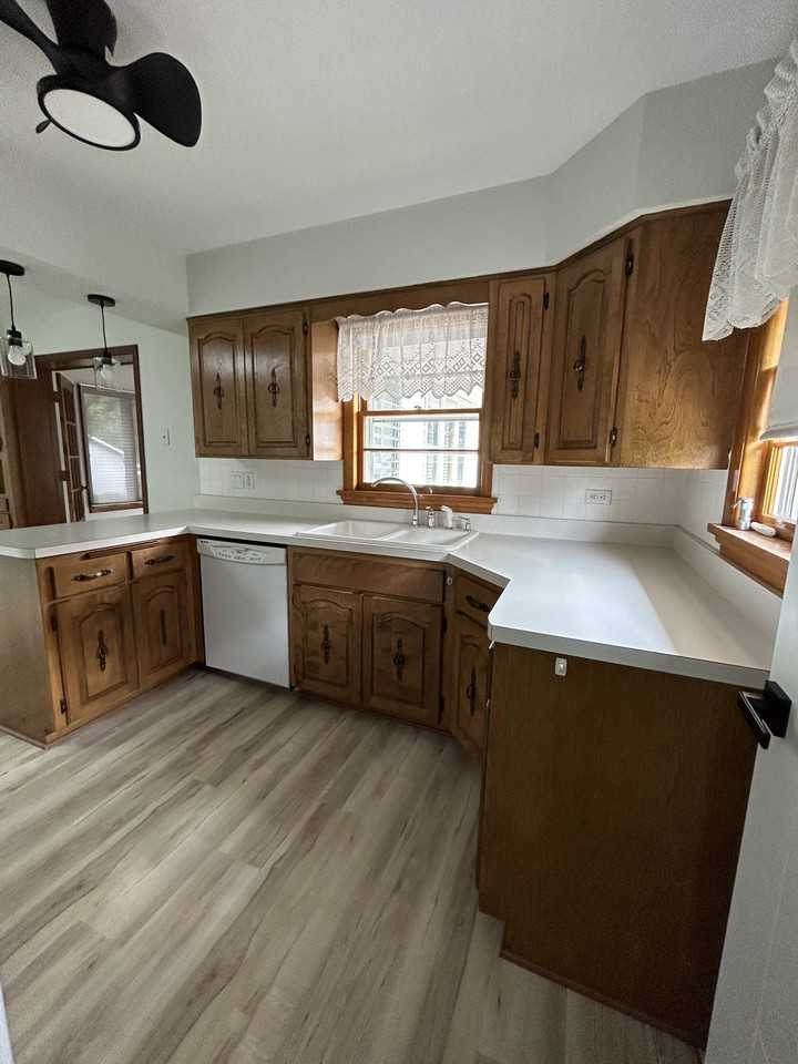 548 South St #NA - Photo 4 of 21