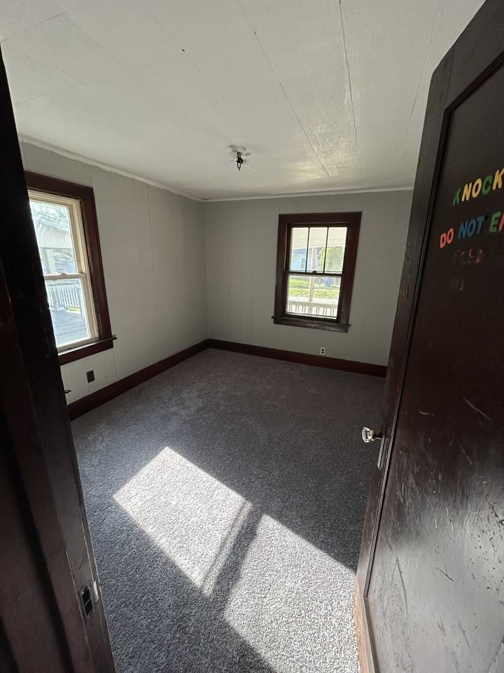 1544 E Hickory St #NA - Photo 6 of 8