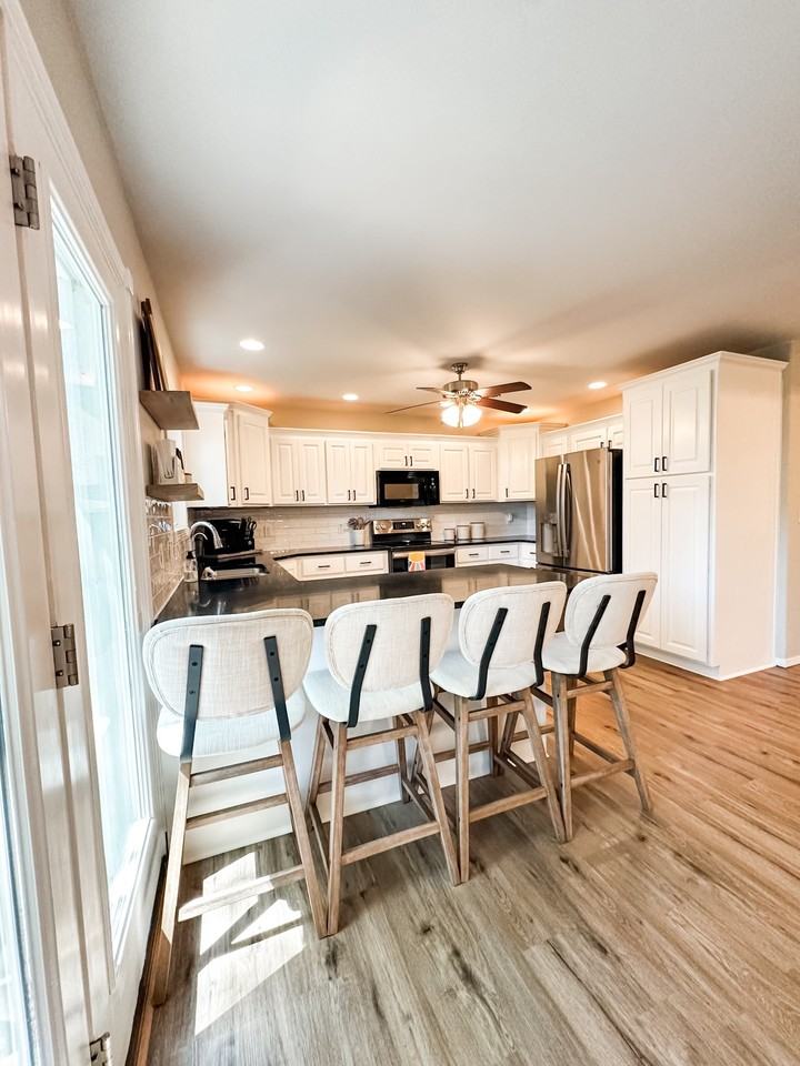 313 W 5th St #NA - Photo 6 of 20