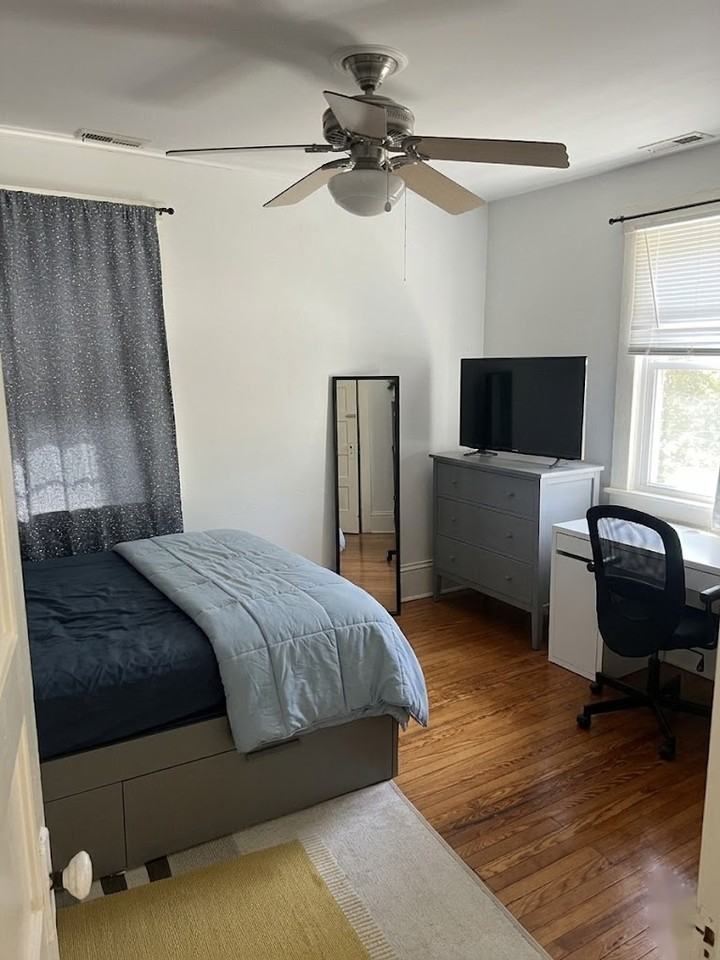 1605 Longwood Dr #NA - Photo 7 of 12