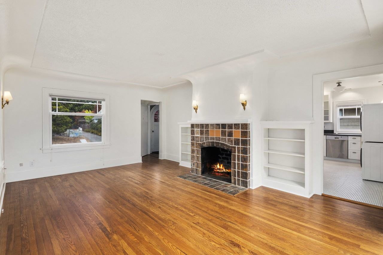 1315 Nw 85th St #2 - Photo 4 of 19
