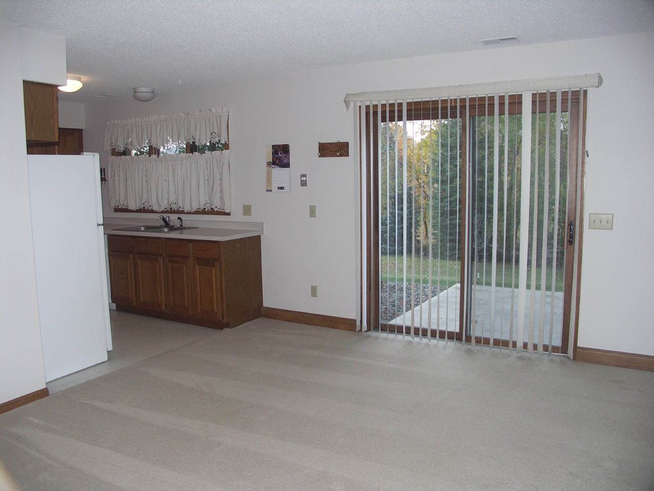 949 Jefferson Ln - Photo 7 of 8