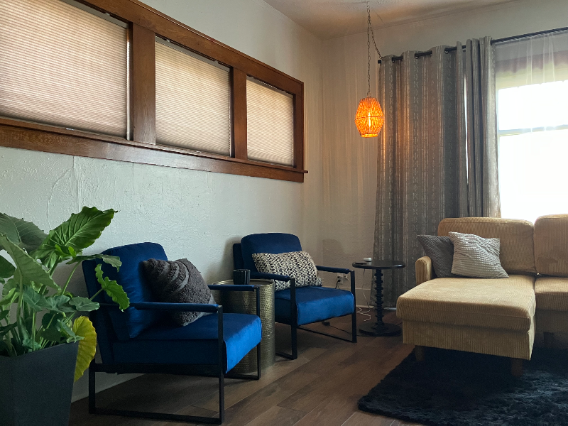 1220 Nw 36th St - Photo 6 of 30