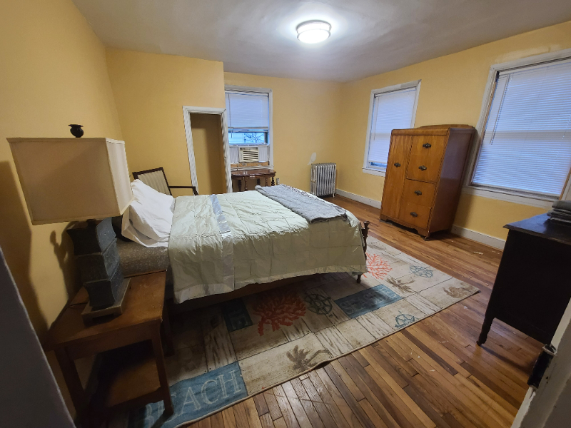 258 Ann St - Photo 2 of 15