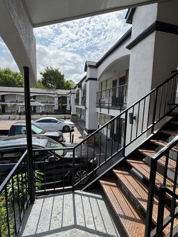 3602 N State Line Ave - Photo 7 of 18