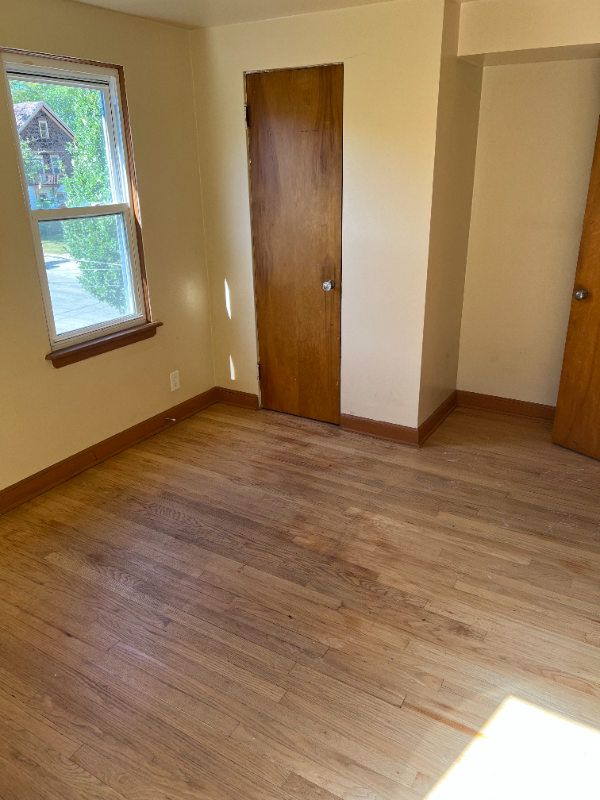 3291 N 36th St - Photo 2 of 8