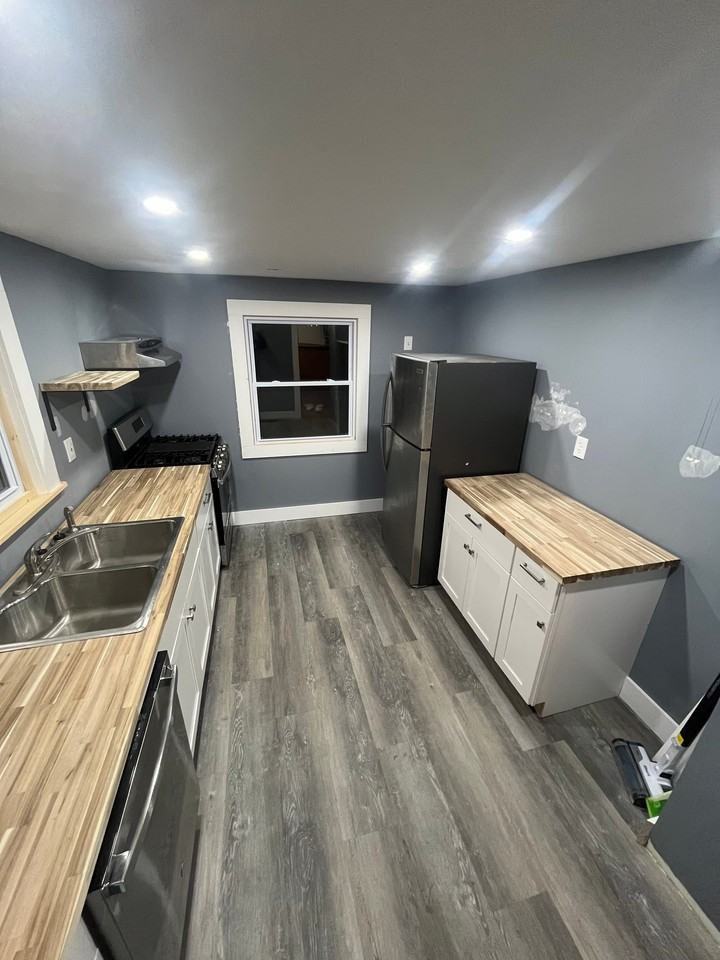 1079 Garson Ave - Photo 3 of 10