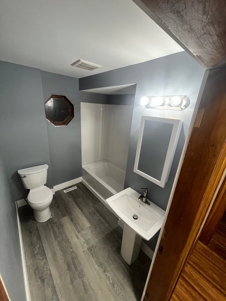 1079 Garson Ave - Photo 5 of 10