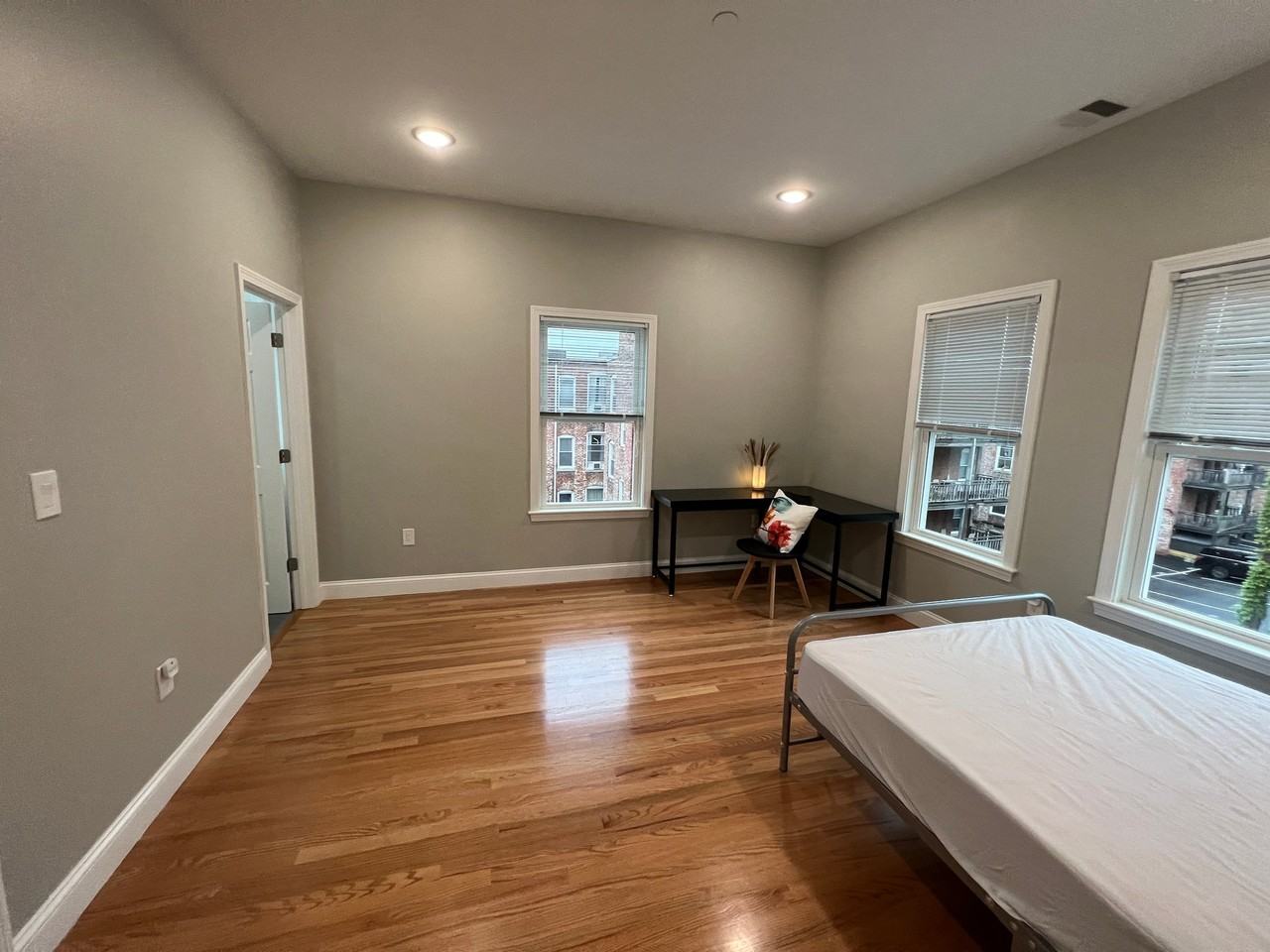 14 Hamilton Rd #16-2 - Photo 5 of 8